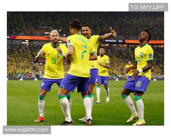 聚焦世界足球巨星成长旅程与荣耀传奇故事多维深度解析